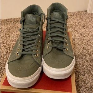 Vans “Sk8-Hi” Forrest Green